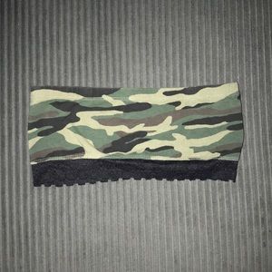 ❤️ 3/$20 Camo and Lace Bandeau